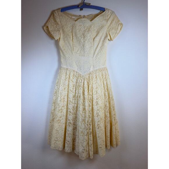 Beautiful handmade vintage short wedding dress